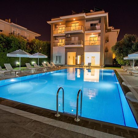 Cilek Marina Otel Çeşme Buitenkant foto