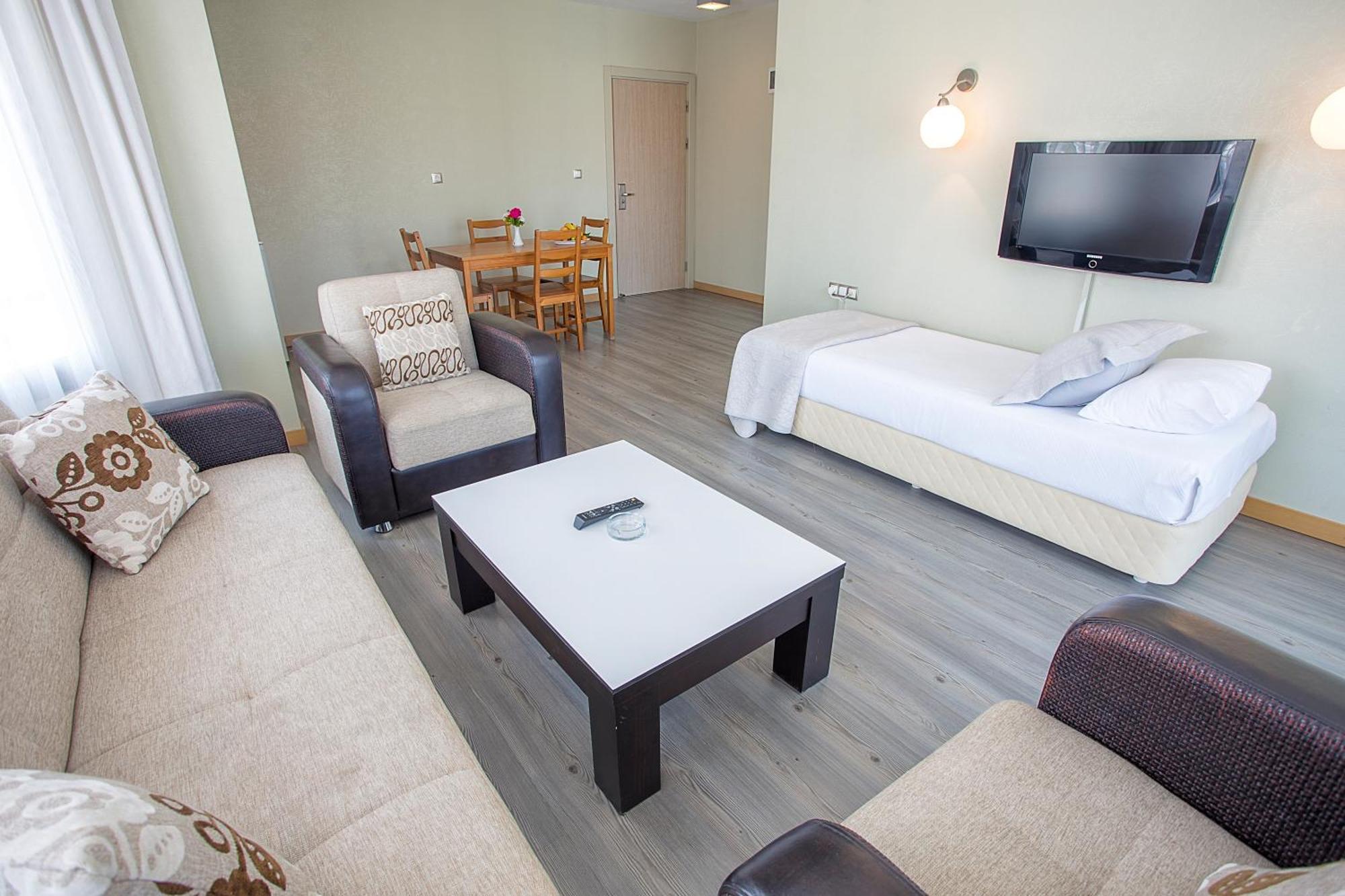 Cilek Marina Otel Çeşme Buitenkant foto